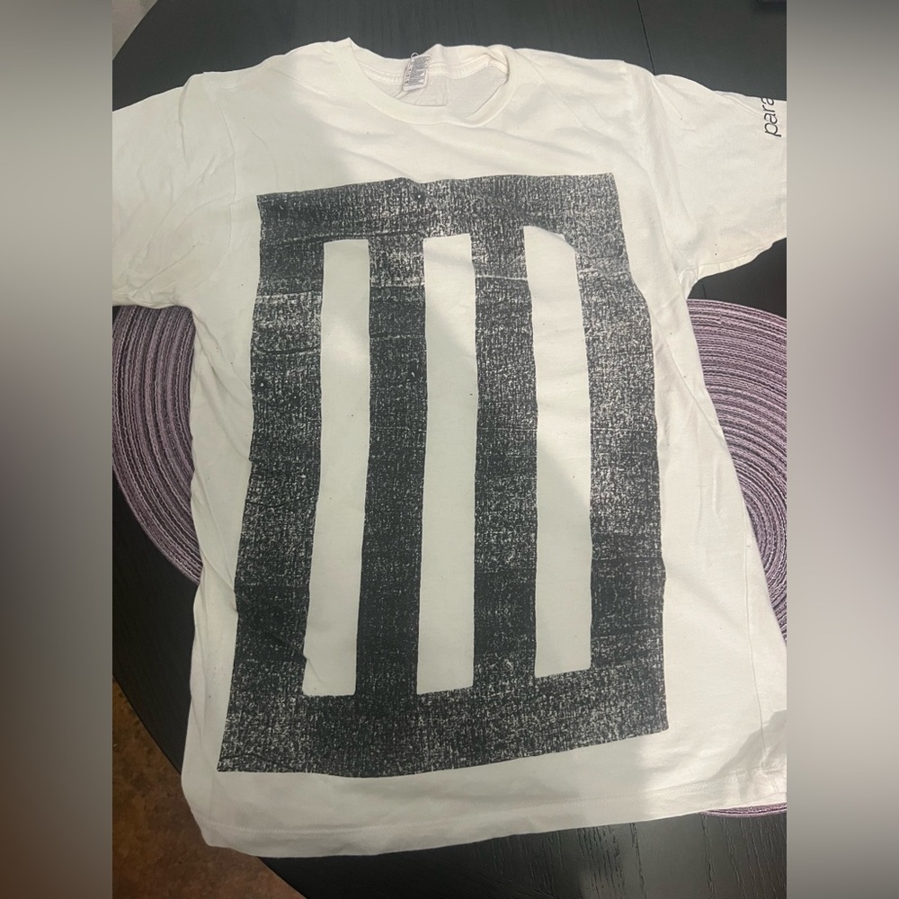 Paramore band tee size small